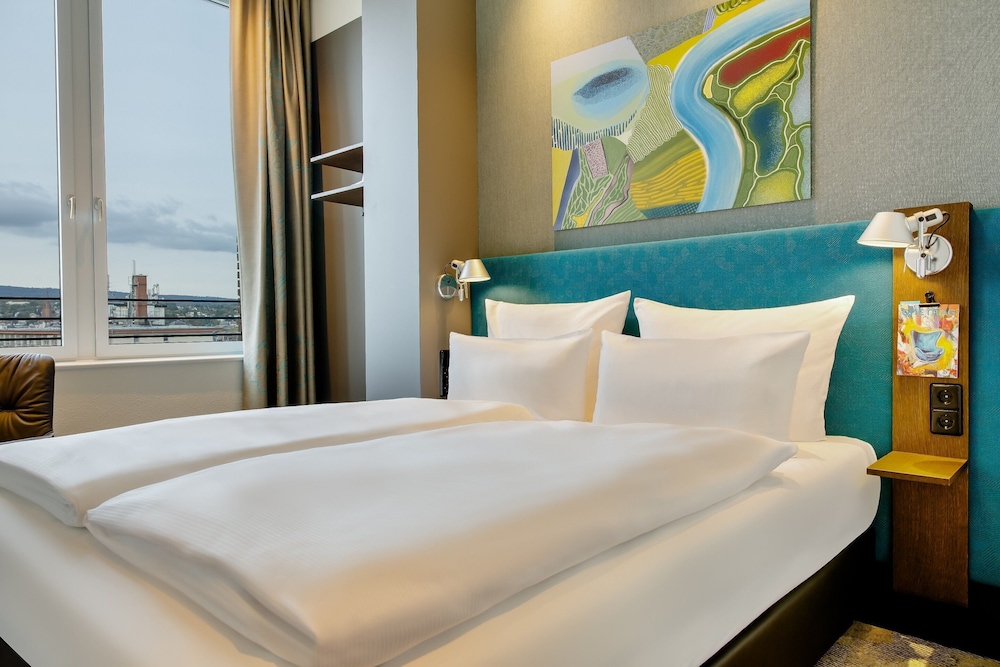 Comfort Room, 1 King Bed photo 3