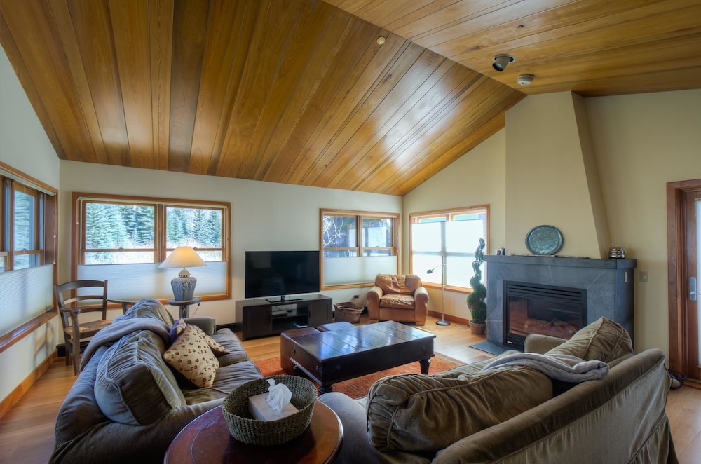 Family Condo, 4 Bedrooms, Mountainside