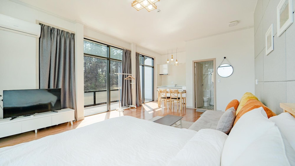 Basic Room, 1 Bedroom (GS2) - Photo 8