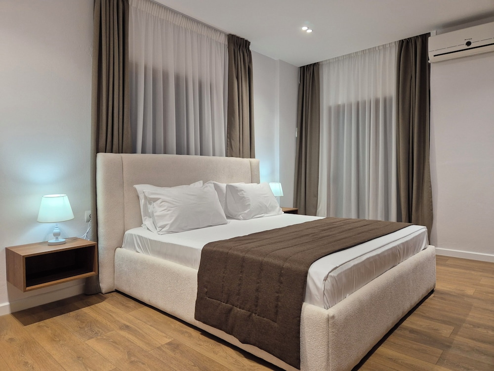 Deluxe Triple Room with Sea View