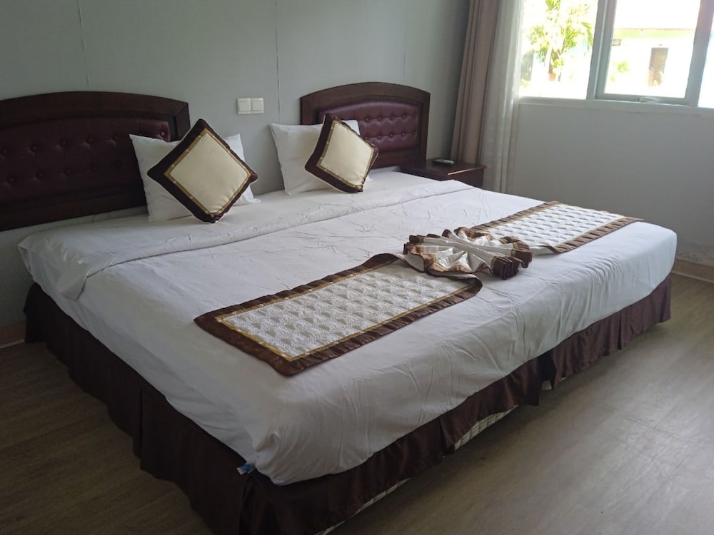 Deluxe Double Room, Garden View