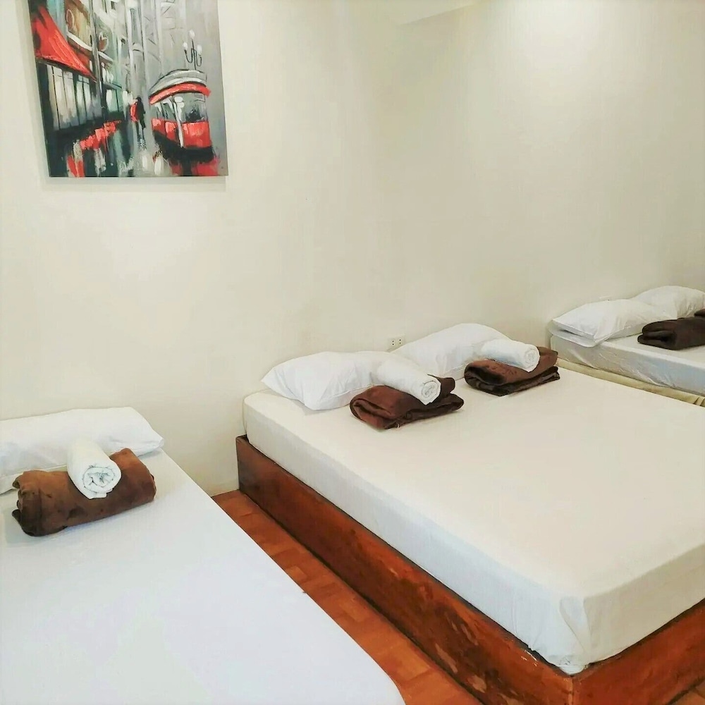 Family Room - Photo 16