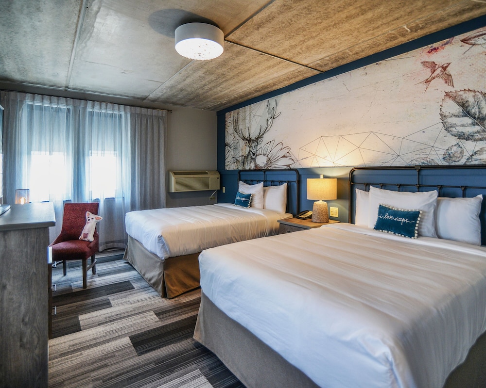 Deluxe Room, 2 Queen Beds, Non Smoking photo 1
