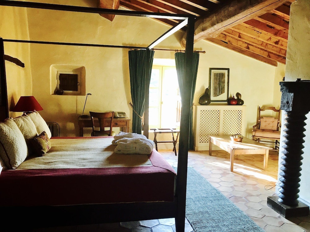 Classic Double Room (Olivier) photo 1