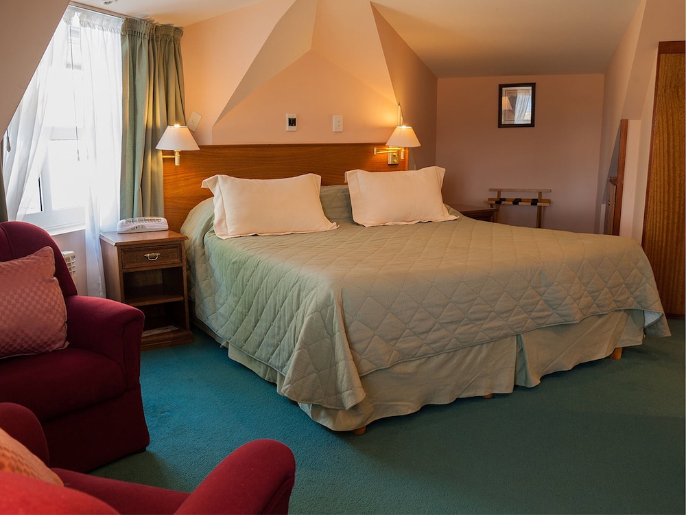 Senior Double or Twin Room photo 2