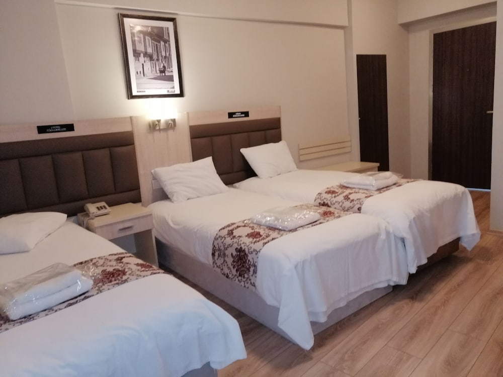 Standard Triple Room - Photo 3