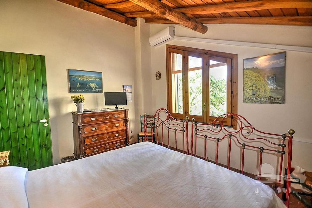 Standard Double Room, Garden View, Tower photo 3