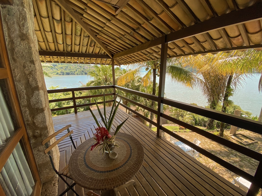 Deluxe Room, Sea view and Pool View photo 2