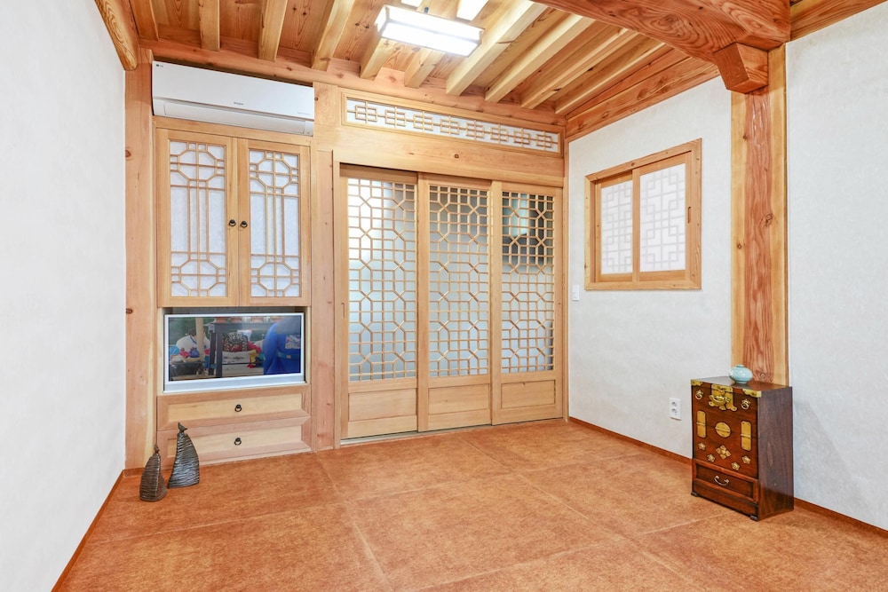 Basic Room, 1 Bedroom (Yushinjae E) - Photo 5