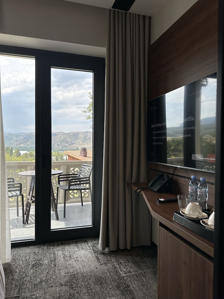 Deluxe Double Or Twin Room, Balcony photo 2
