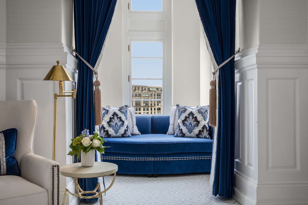 Capitol 1 Bedroom Suite