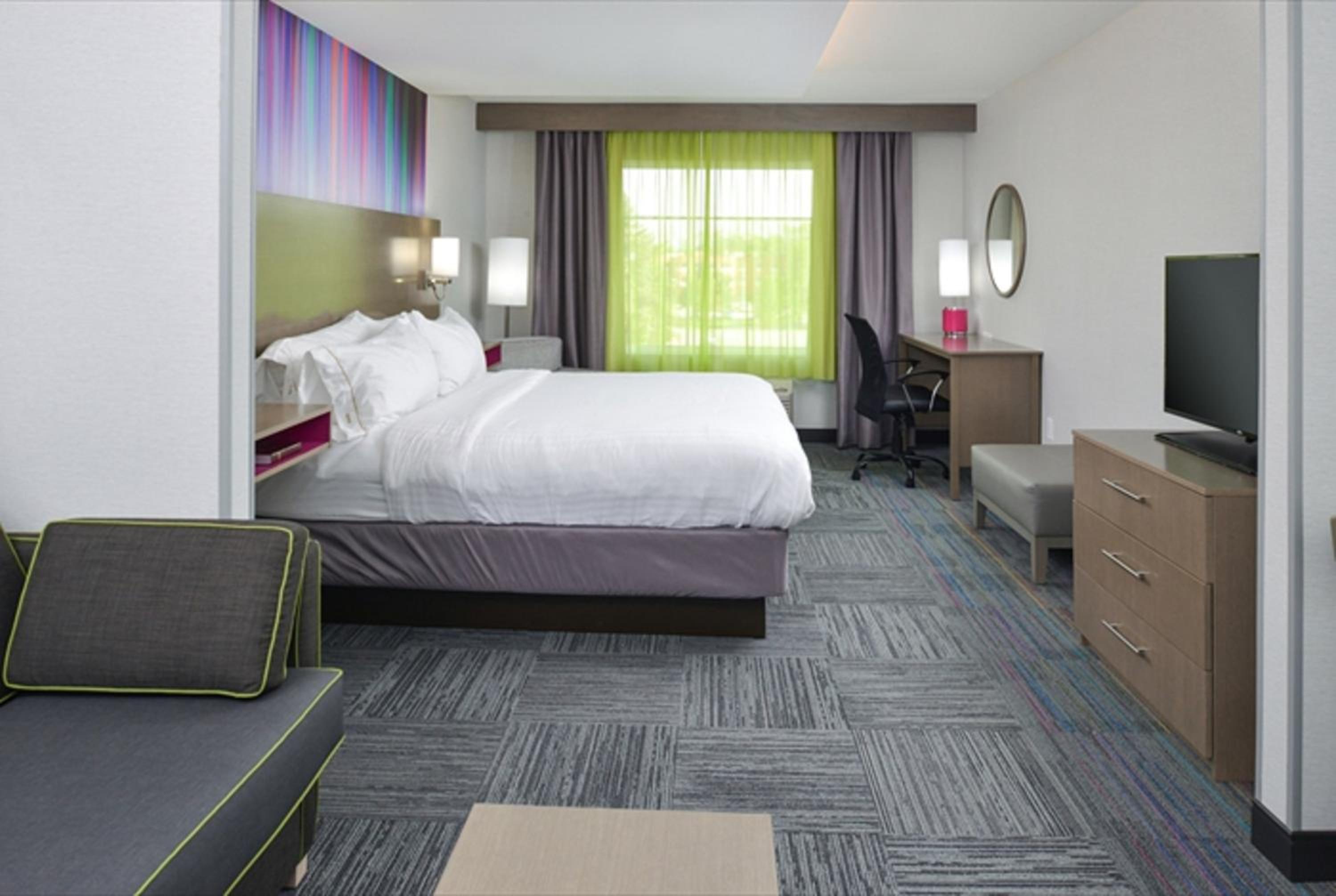 Suite - Mobility Access/Hearing Accessible
