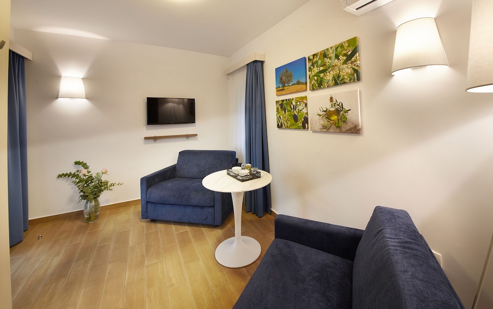 Family Double or Twin Room photo 2