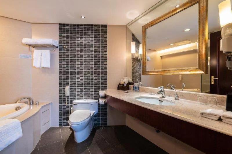 Executive Suite photo 1