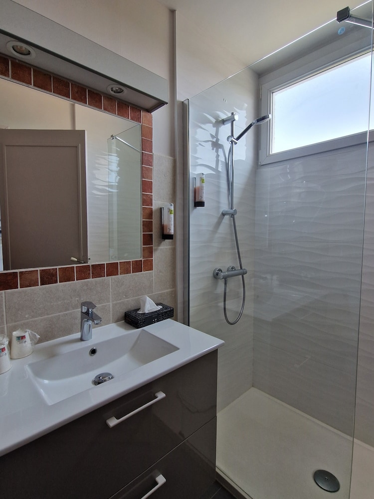 Superior Double Room - Photo 6