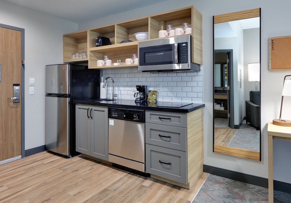 Studio Suite, 2 Queen Beds, Accessible (Communications) - Photo 7