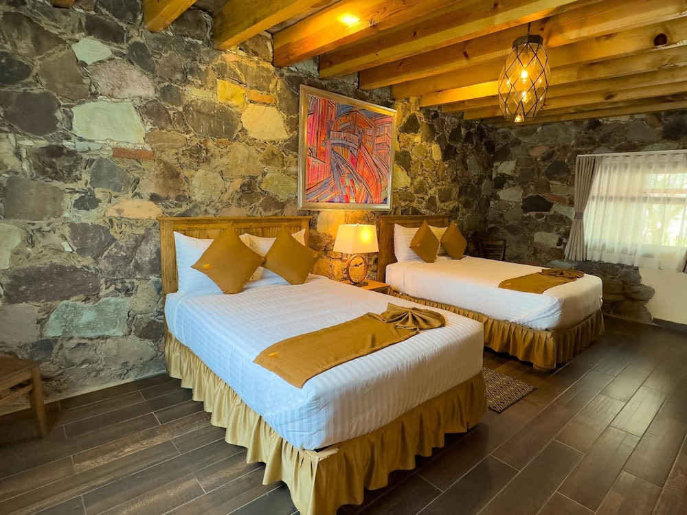 Standard Room, 2 Double Beds photo 1