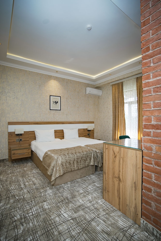Standard Twin Room photo 2