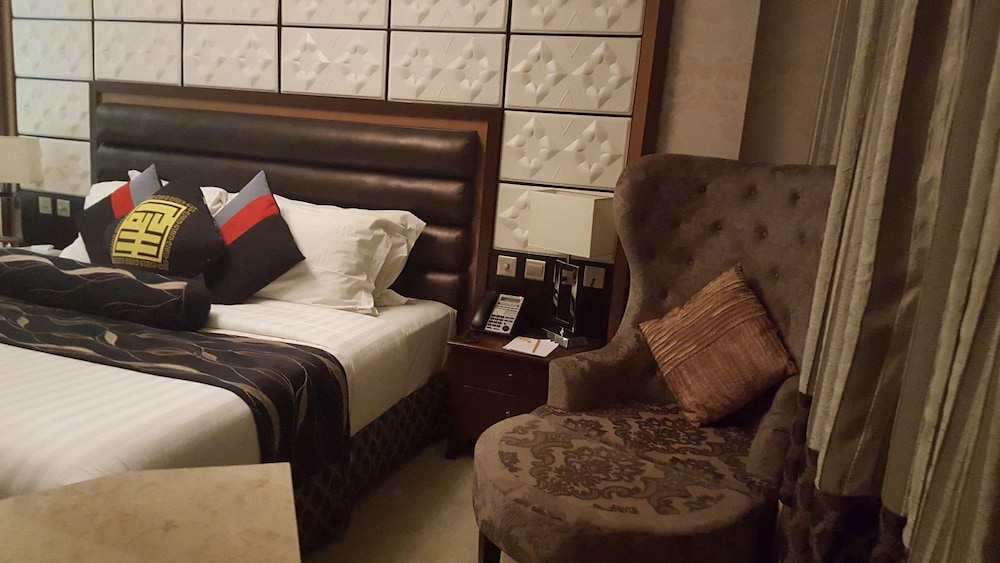 Presidential Suite photo 3