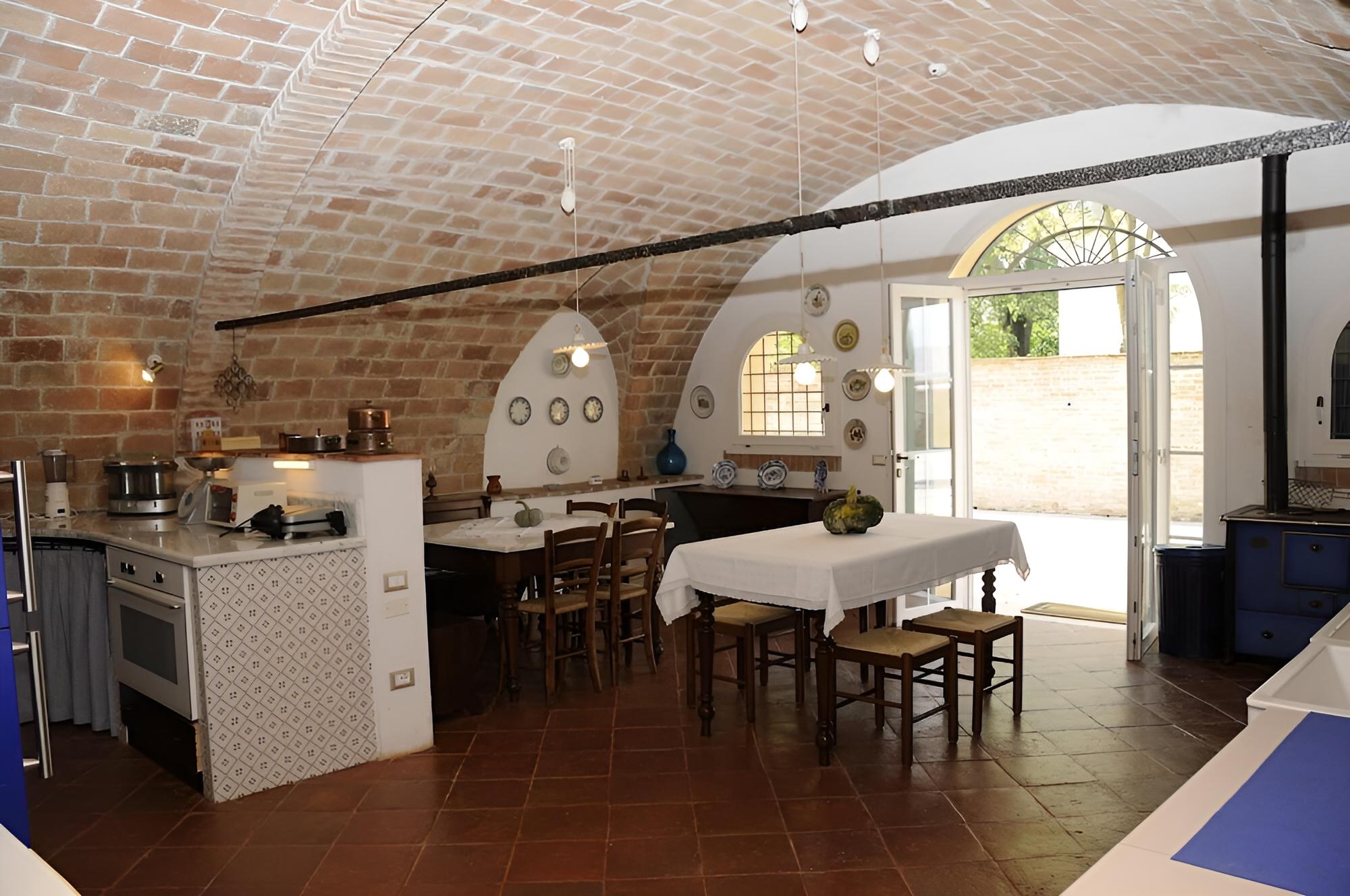 Villa photo 3