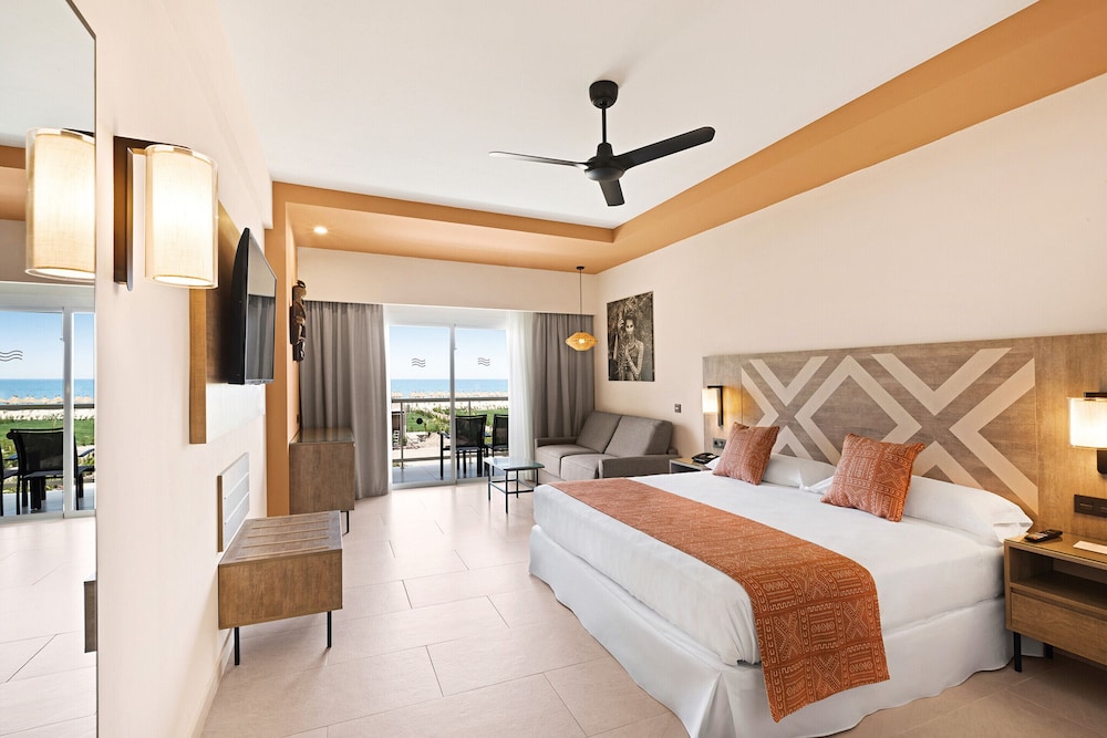 Double Room, Balcony, Sea View - Photo 1