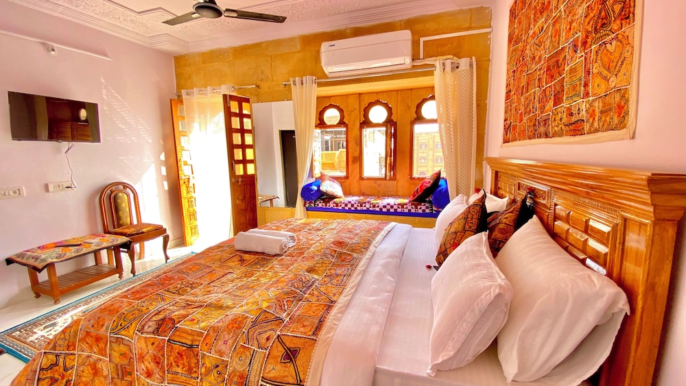 Deluxe Suite