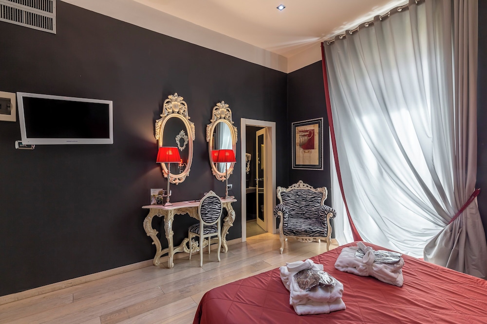 Double Room - Photo 24