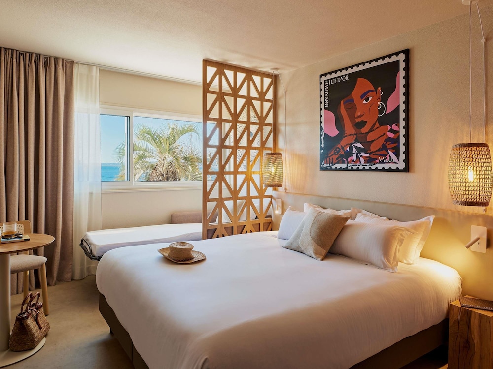 Privilege, Room, 1 Double Bed, Sea View - Photo 4