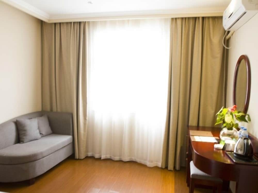 Standard Double Room photo 3