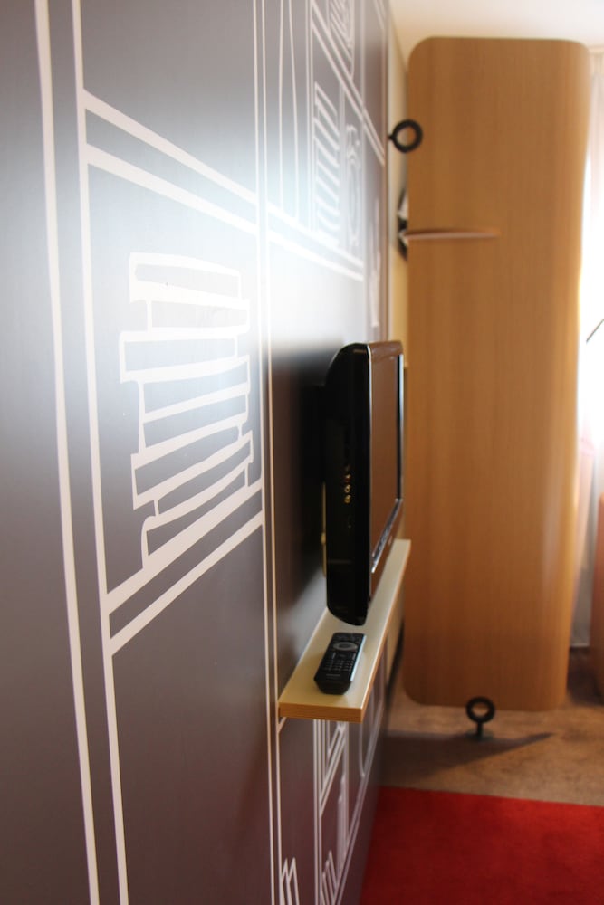 Standard Room, 1 Double Bed - Photo 7