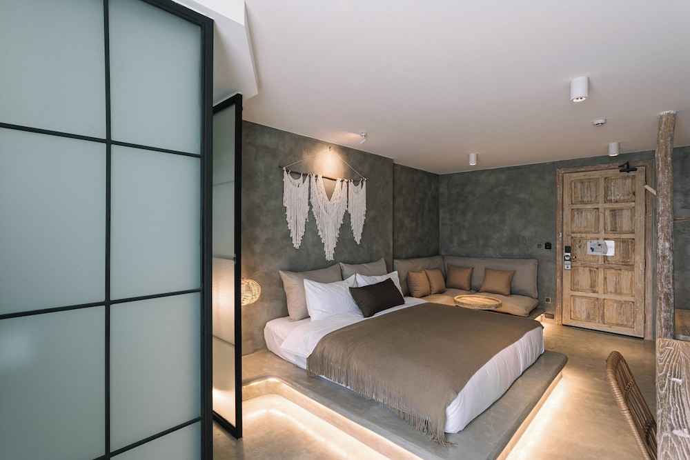 Standard Double Room - Photo 2