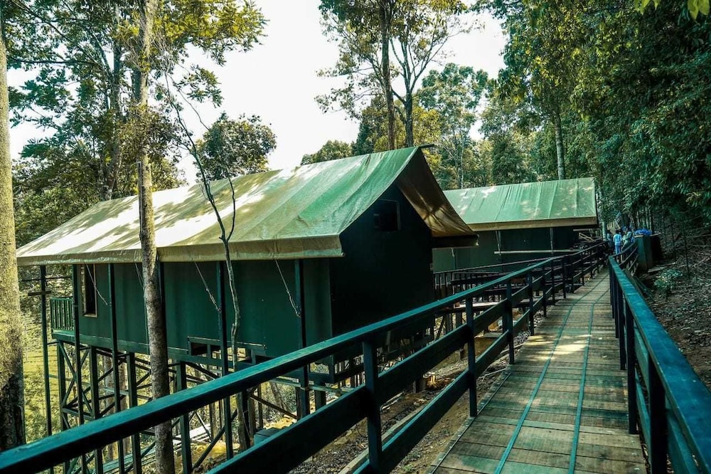 Luxury Pavilion photo 3