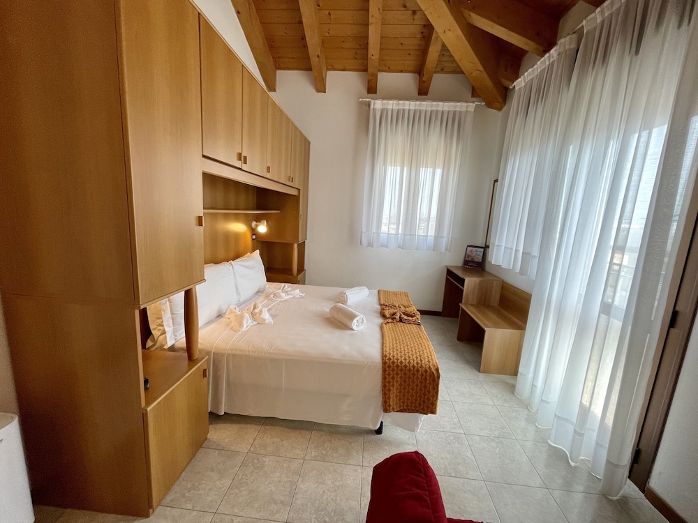 Family Suite, 2 Bedrooms photo 2