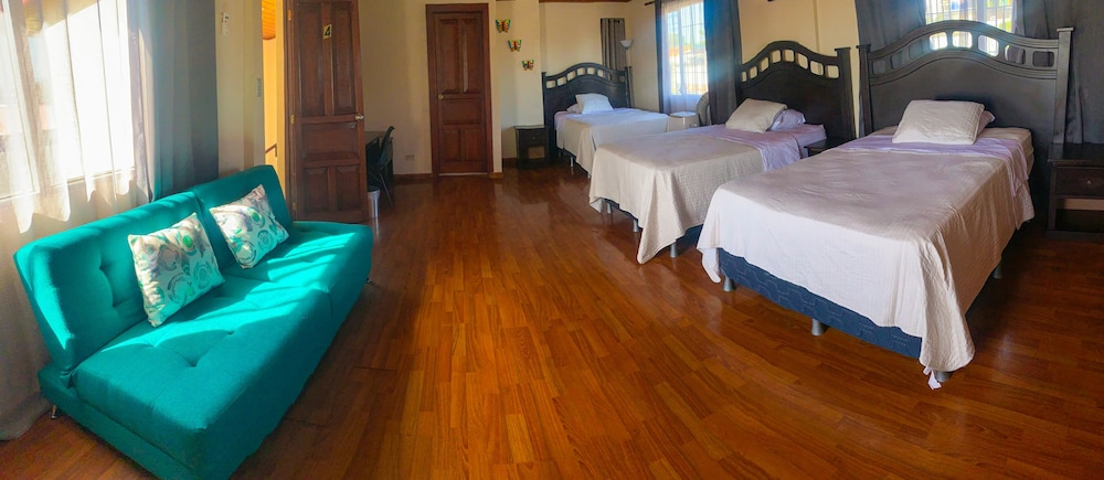 Grand Triple Room