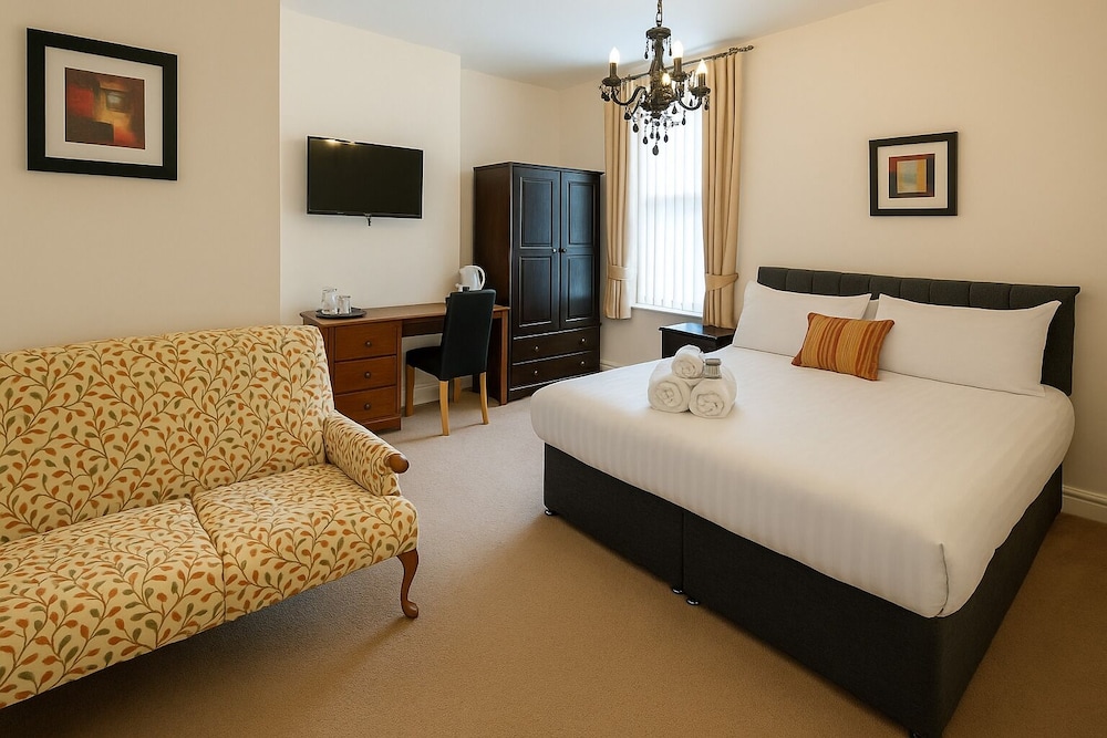 Superior Double or Twin Room, Ensuite photo 1
