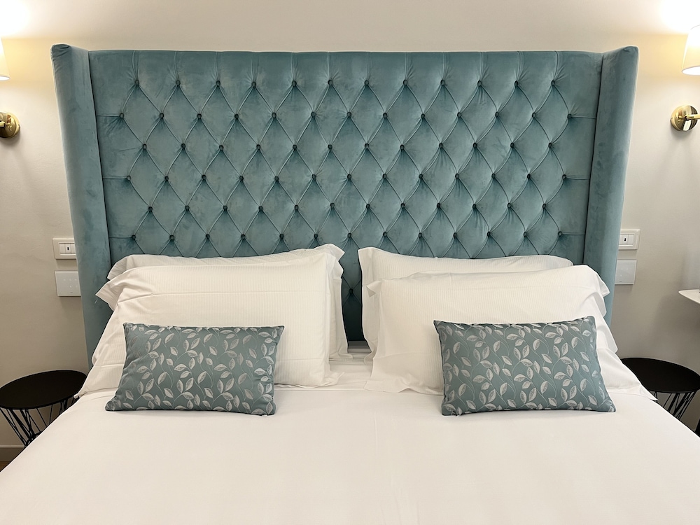 Deluxe Suite photo 2