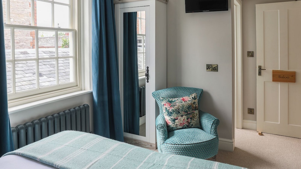 Standard Double or Twin Room photo 2