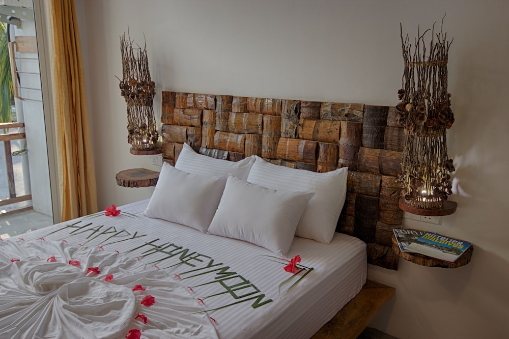 Luxury Double Room, 1 Bedroom, Beachside photo 3