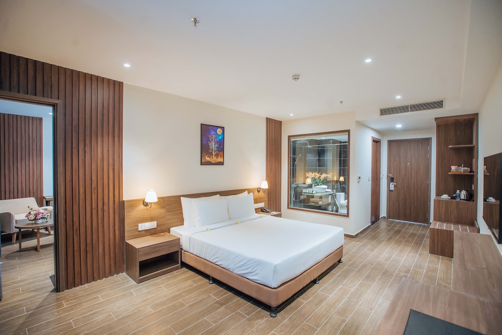 Grand Room, City View photo 2