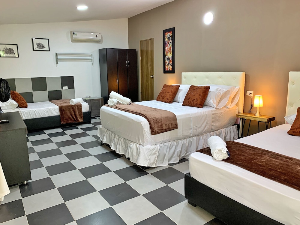 Comfort Quadruple Room