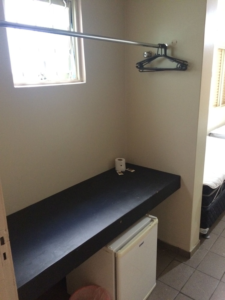 Suite, Private Bathroom (with Fan) photo 3