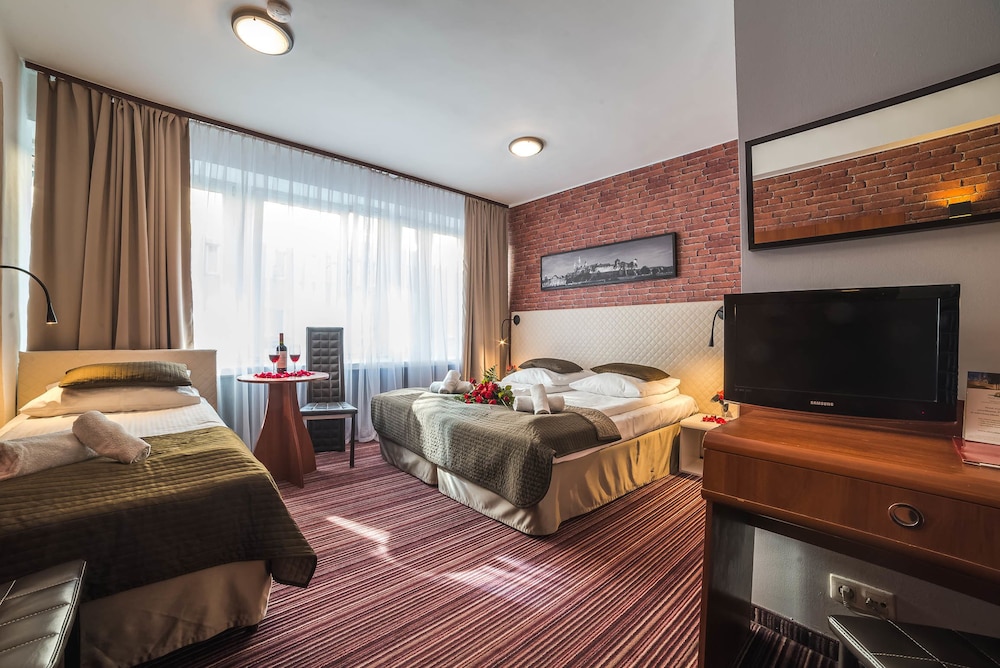 Triple Room - Photo 9