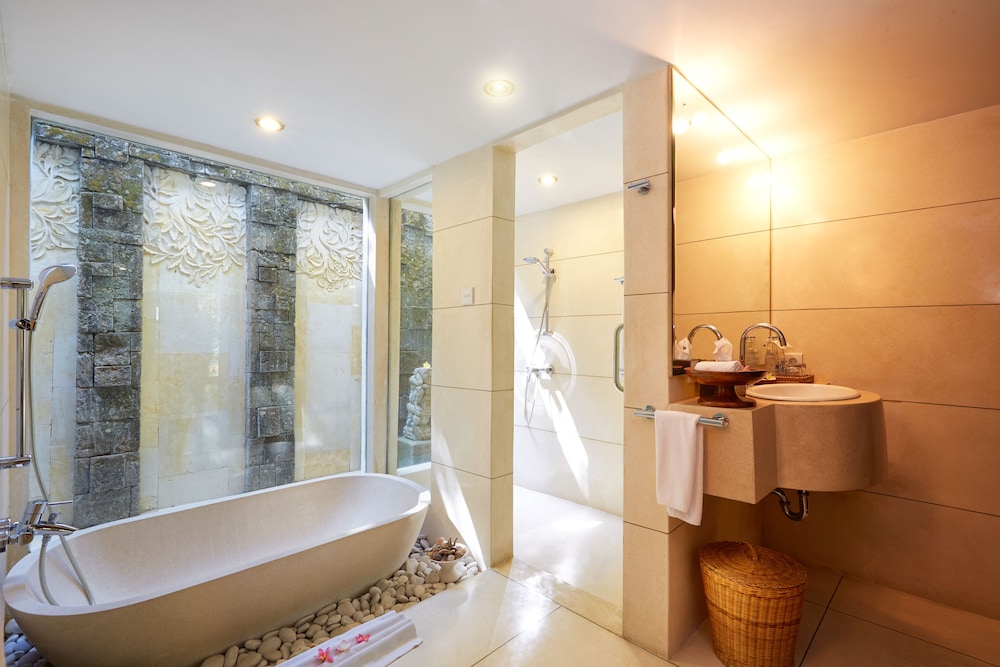 Visakha Grand Pool Villa - Photo 8