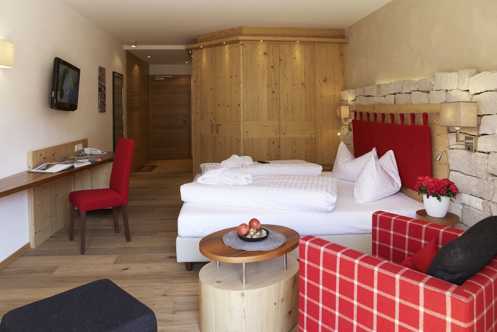 Deluxe Double Room, Balcony photo 2