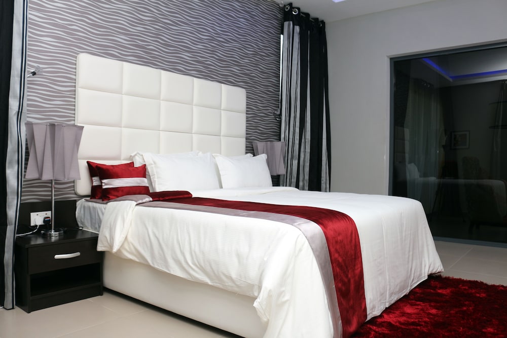 Deluxe Room, Accessible, City View photo 3