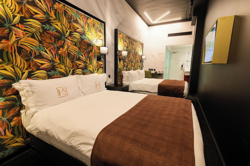 Standard Twin Room - Photo 5