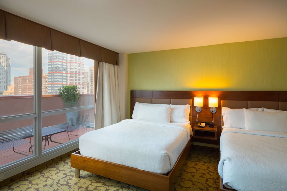 Room, 2 Queen Beds, Terrace, City View
