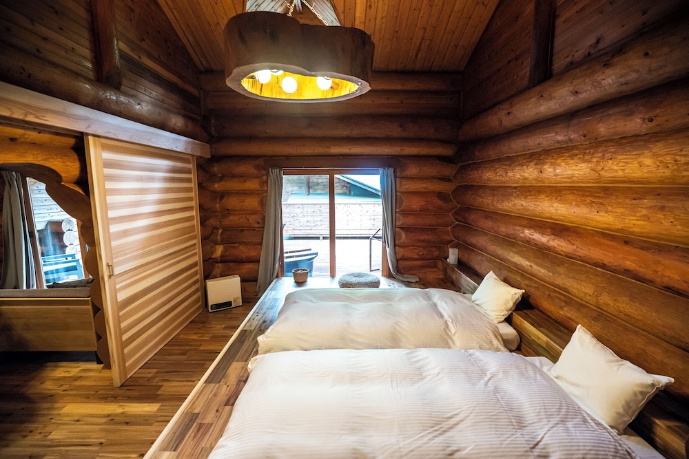 Luxury Room, Non Smoking, Private Bathroom - Photo 8