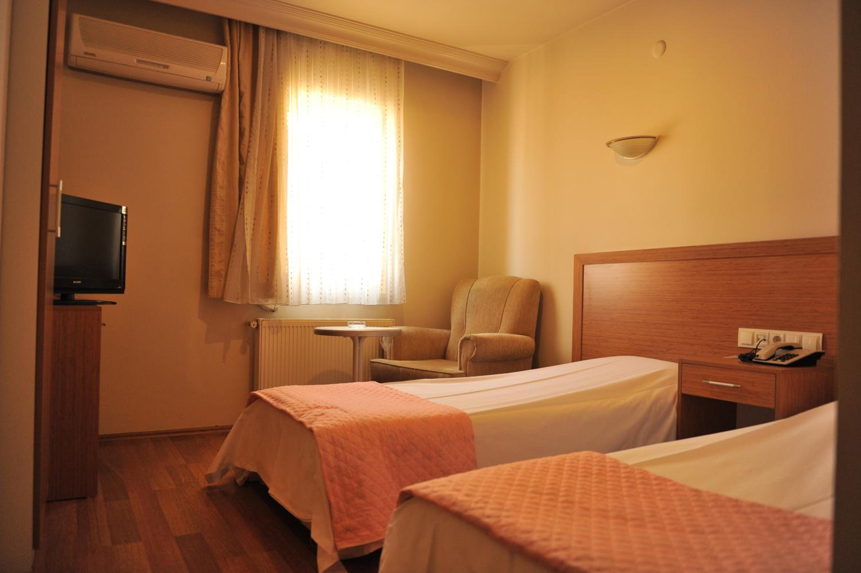 Double or Twin Room photo 1