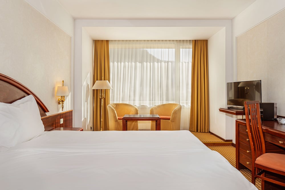 Standard King with SPA access photo 3